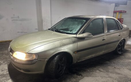 Opel Vectra B рестайлинг, 1997 год, 90 000 рублей, 6 фотография
