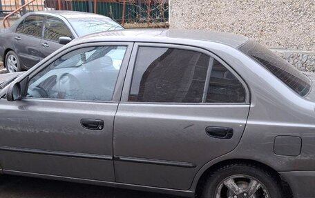 Hyundai Accent II, 2005 год, 330 000 рублей, 3 фотография