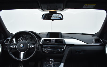 BMW 3 серия, 2015 год, 1 899 000 рублей, 9 фотография