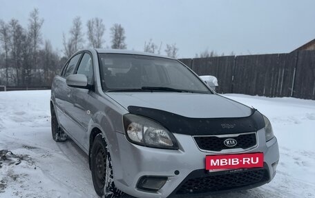 KIA Rio II, 2010 год, 630 000 рублей, 2 фотография