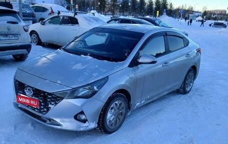 Hyundai Solaris II рестайлинг, 2021 год, 1 200 000 рублей, 2 фотография