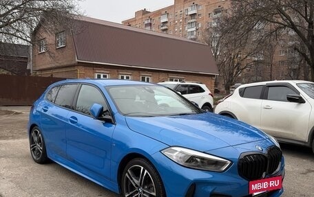 BMW 1 серия, 2019 год, 2 380 000 рублей, 4 фотография
