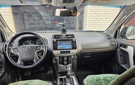 Toyota Land Cruiser Prado 150 рестайлинг 2, 2020 год, 7 226 000 рублей, 8 фотография