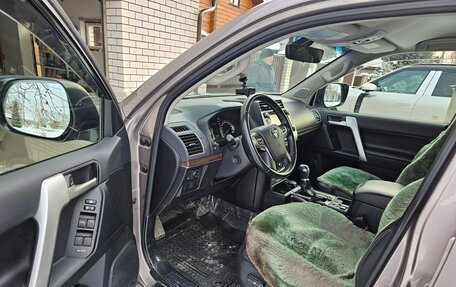 Toyota Land Cruiser Prado 150 рестайлинг 2, 2020 год, 7 226 000 рублей, 10 фотография