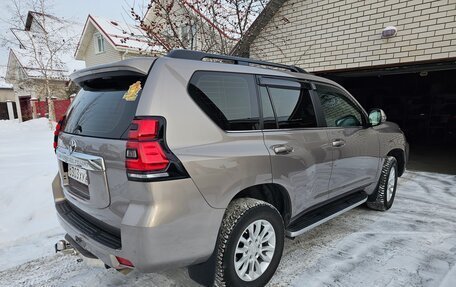 Toyota Land Cruiser Prado 150 рестайлинг 2, 2020 год, 7 226 000 рублей, 3 фотография