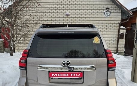 Toyota Land Cruiser Prado 150 рестайлинг 2, 2020 год, 7 226 000 рублей, 6 фотография