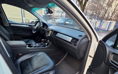 Volkswagen Touareg III, 2010 год, 1 399 000 рублей, 7 фотография