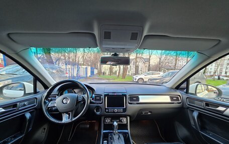 Volkswagen Touareg III, 2010 год, 1 399 000 рублей, 11 фотография