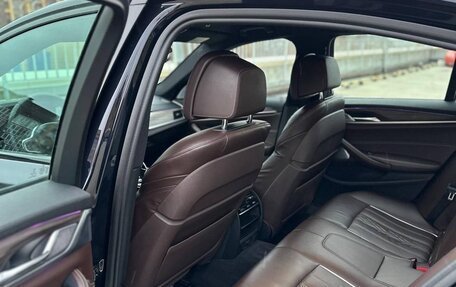 BMW 5 серия, 2017 год, 3 350 000 рублей, 21 фотография