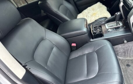 Toyota Land Cruiser 200, 2013 год, 4 370 000 рублей, 6 фотография