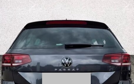 Volkswagen Passat B8 рестайлинг, 2019 год, 4 300 000 рублей, 3 фотография