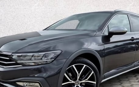 Volkswagen Passat B8 рестайлинг, 2019 год, 4 300 000 рублей, 7 фотография