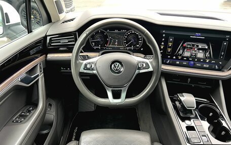 Volkswagen Touareg III, 2018 год, 4 790 000 рублей, 20 фотография