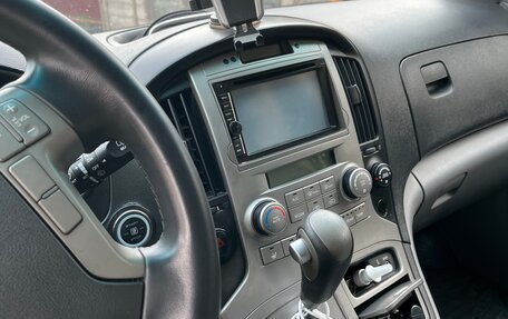 Hyundai Grand Starex Grand Starex I рестайлинг 2, 2010 год, 1 380 000 рублей, 8 фотография