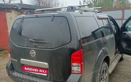 Nissan Pathfinder, 2011 год, 1 550 000 рублей, 3 фотография