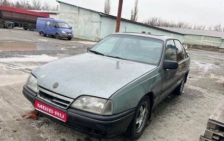 Opel Omega A, 1988 год, 85 000 рублей, 1 фотография