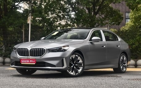 BMW 5 серия, 2025 год, 6 950 000 рублей, 1 фотография