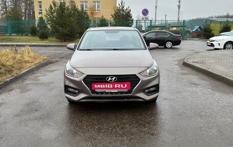 Hyundai Solaris II рестайлинг, 2018 год, 1 300 000 рублей, 8 фотография