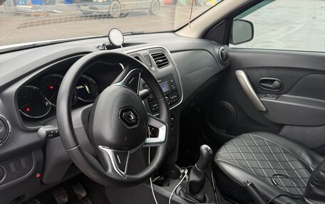 Renault Logan II, 2019 год, 880 000 рублей, 9 фотография