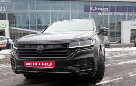 Volkswagen Touareg III, 2020 год, 4 700 000 рублей, 2 фотография