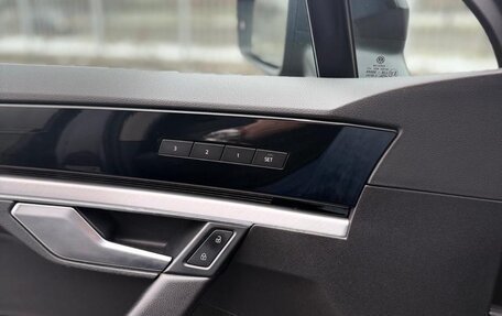 Volkswagen Touareg III, 2020 год, 4 700 000 рублей, 20 фотография