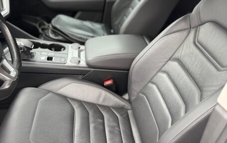 Volkswagen Touareg III, 2020 год, 4 700 000 рублей, 15 фотография