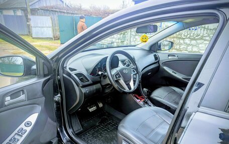 Hyundai Solaris II рестайлинг, 2015 год, 1 100 000 рублей, 15 фотография