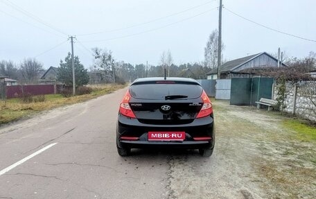 Hyundai Solaris II рестайлинг, 2015 год, 1 100 000 рублей, 4 фотография