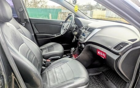 Hyundai Solaris II рестайлинг, 2015 год, 1 100 000 рублей, 11 фотография