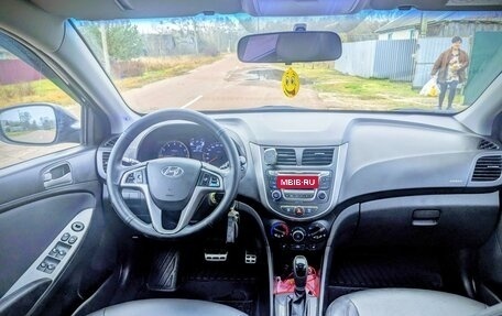 Hyundai Solaris II рестайлинг, 2015 год, 1 100 000 рублей, 13 фотография