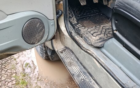 ЛуАЗ Patriot, 2010 год, 680 000 рублей, 13 фотография