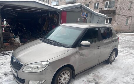 Skoda Fabia II, 2012 год, 590 000 рублей, 3 фотография