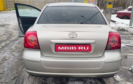 Toyota Avensis III рестайлинг, 2006 год, 620 000 рублей, 5 фотография