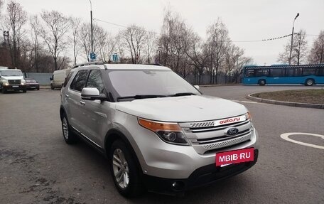 Ford Explorer VI, 2013 год, 1 550 000 рублей, 2 фотография