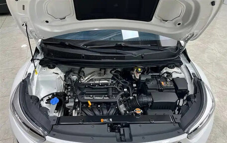 KIA Stonic, 2022 год, 1 400 855 рублей, 13 фотография