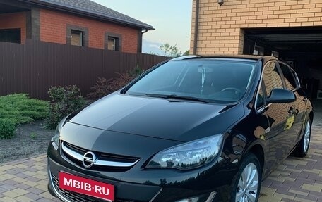 Opel Astra J, 2014 год, 1 100 000 рублей, 1 фотография