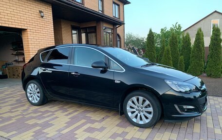 Opel Astra J, 2014 год, 1 100 000 рублей, 4 фотография