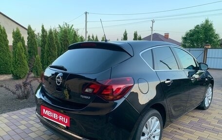 Opel Astra J, 2014 год, 1 100 000 рублей, 3 фотография