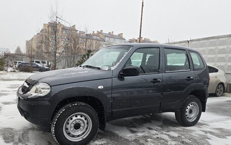 Chevrolet Niva I рестайлинг, 2020 год, 1 050 000 рублей, 2 фотография