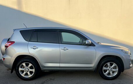 Toyota RAV4, 2010 год, 1 240 000 рублей, 4 фотография