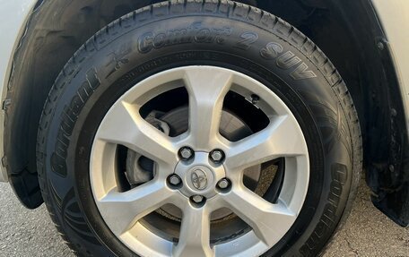 Toyota RAV4, 2010 год, 1 240 000 рублей, 10 фотография