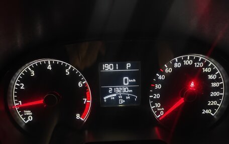 Volkswagen Polo VI (EU Market), 2015 год, 750 000 рублей, 2 фотография