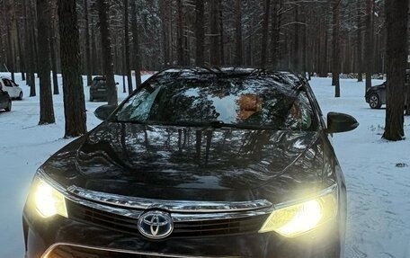 Toyota Camry, 2015 год, 2 100 000 рублей, 2 фотография