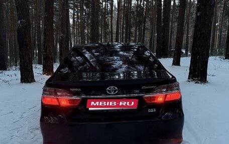 Toyota Camry, 2015 год, 2 100 000 рублей, 5 фотография