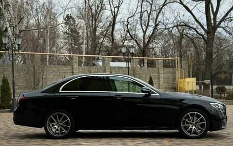 Mercedes-Benz E-Класс, 2021 год, 4 200 000 рублей, 4 фотография