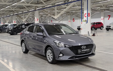 Hyundai Solaris II рестайлинг, 2021 год, 1 655 000 рублей, 3 фотография