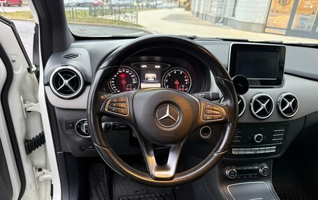 Mercedes-Benz B-Класс, 2015 год, 1 600 000 рублей, 11 фотография