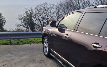 Toyota Highlander III, 2011 год, 2 300 000 рублей, 8 фотография