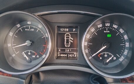 Skoda Superb III рестайлинг, 2013 год, 750 000 рублей, 11 фотография