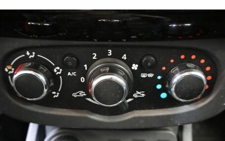 Renault Duster I рестайлинг, 2017 год, 991 000 рублей, 11 фотография